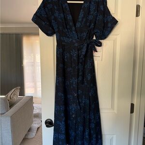 Elegant Blue Floral Wrap Dress